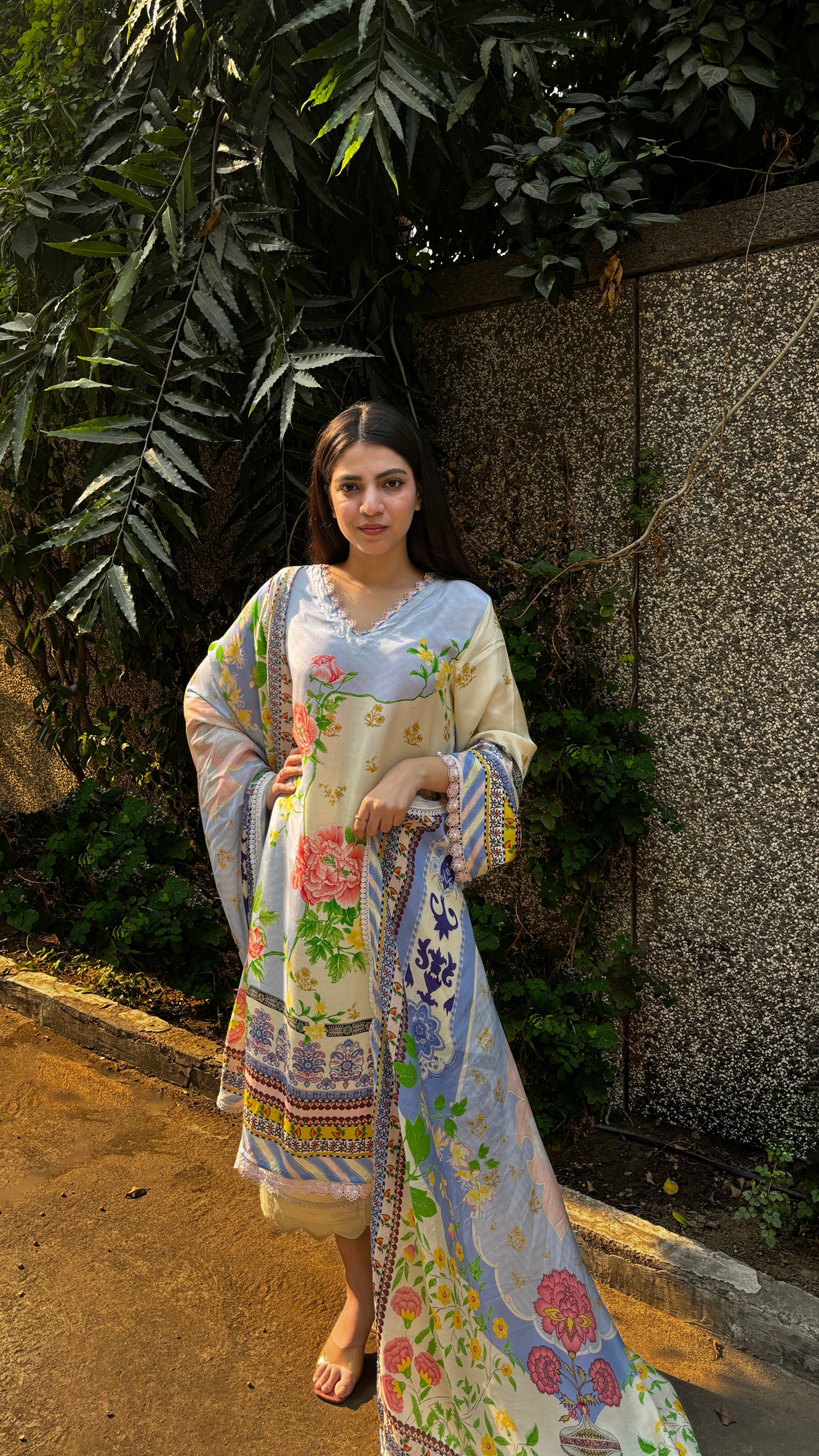 Yukta in Mia Suit Set