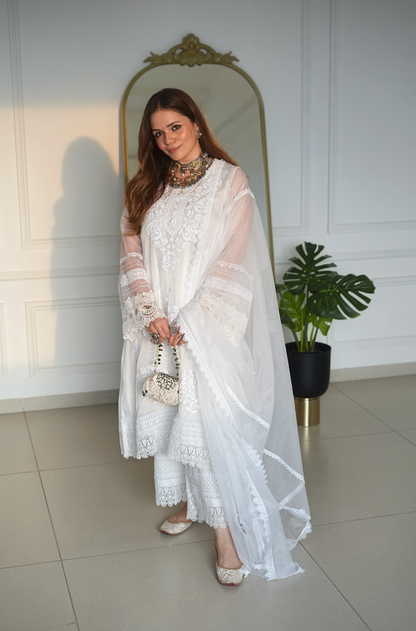 Heena Somani in Aurora Suit Set